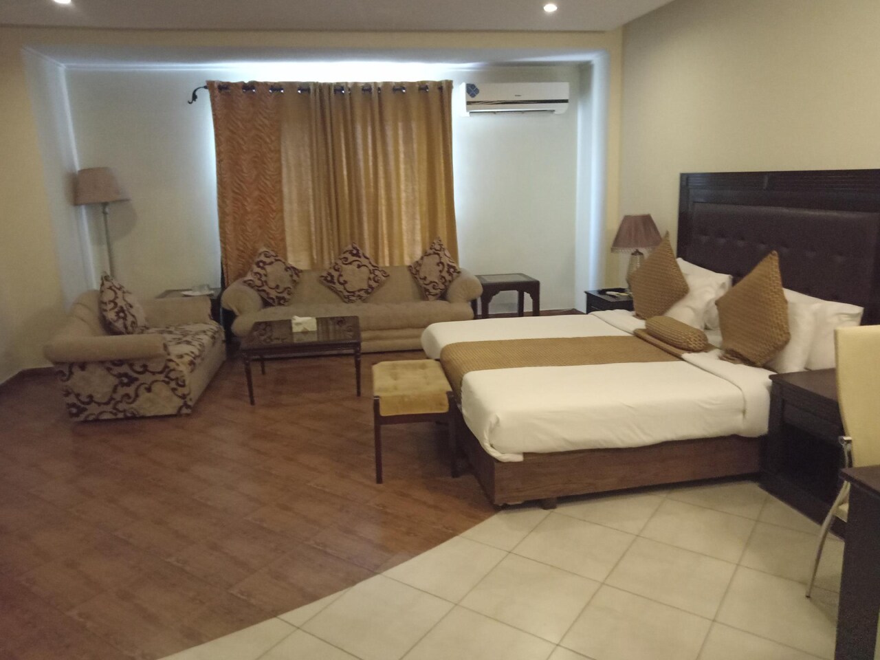 Room Image